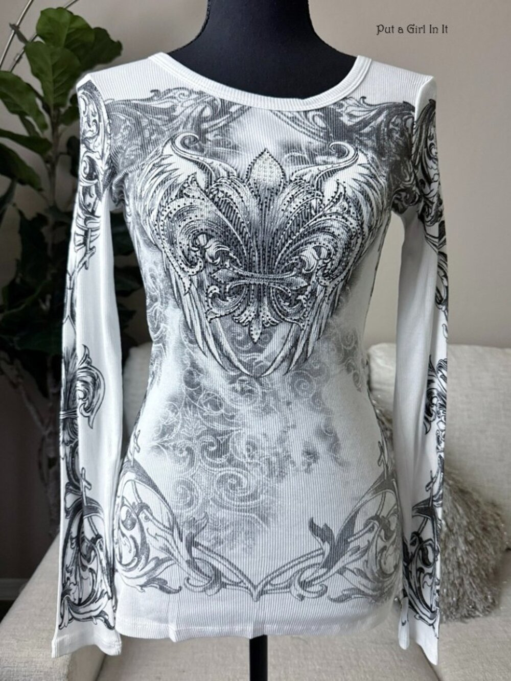 New Y2K Vocal Apparel Women's Crystal White Fleur de Lis Wings Shirt S Small